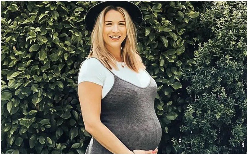 Dù mang thai, Gemma Atkinson vẫn cuốn hút và tỏa ra năng lượng tích cực. 
