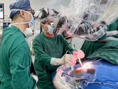 Lần đầu gặp bạn trai, cô gái bị xuất huyết não ngỡ là do quá vui, bác sĩ chỉ rõ nguyên nhân thực sự