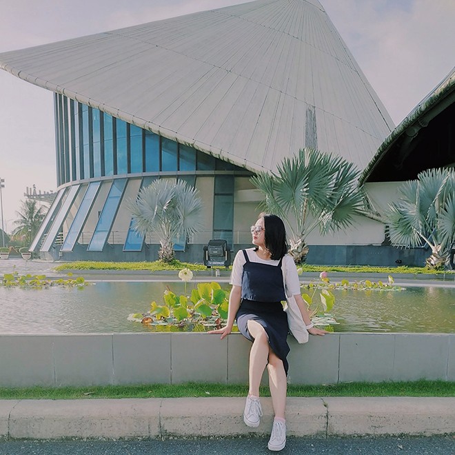 Hoàng Anh trước khi bị tăng cân mất kiểm soát do stress và mất ngủ. Ảnh: NVCC.