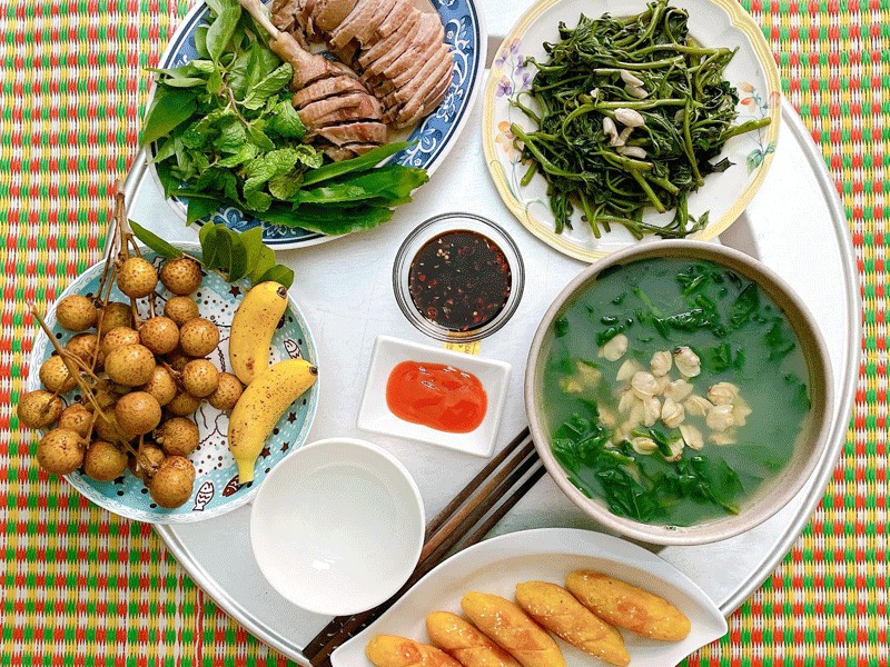 Món bún cuốn.
