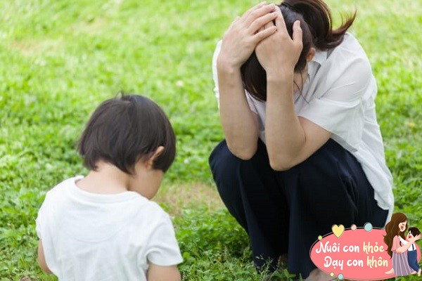 Một số trẻ có xu hướng bướng bỉnh, khó nghe theo ý kiến của bố mẹ.