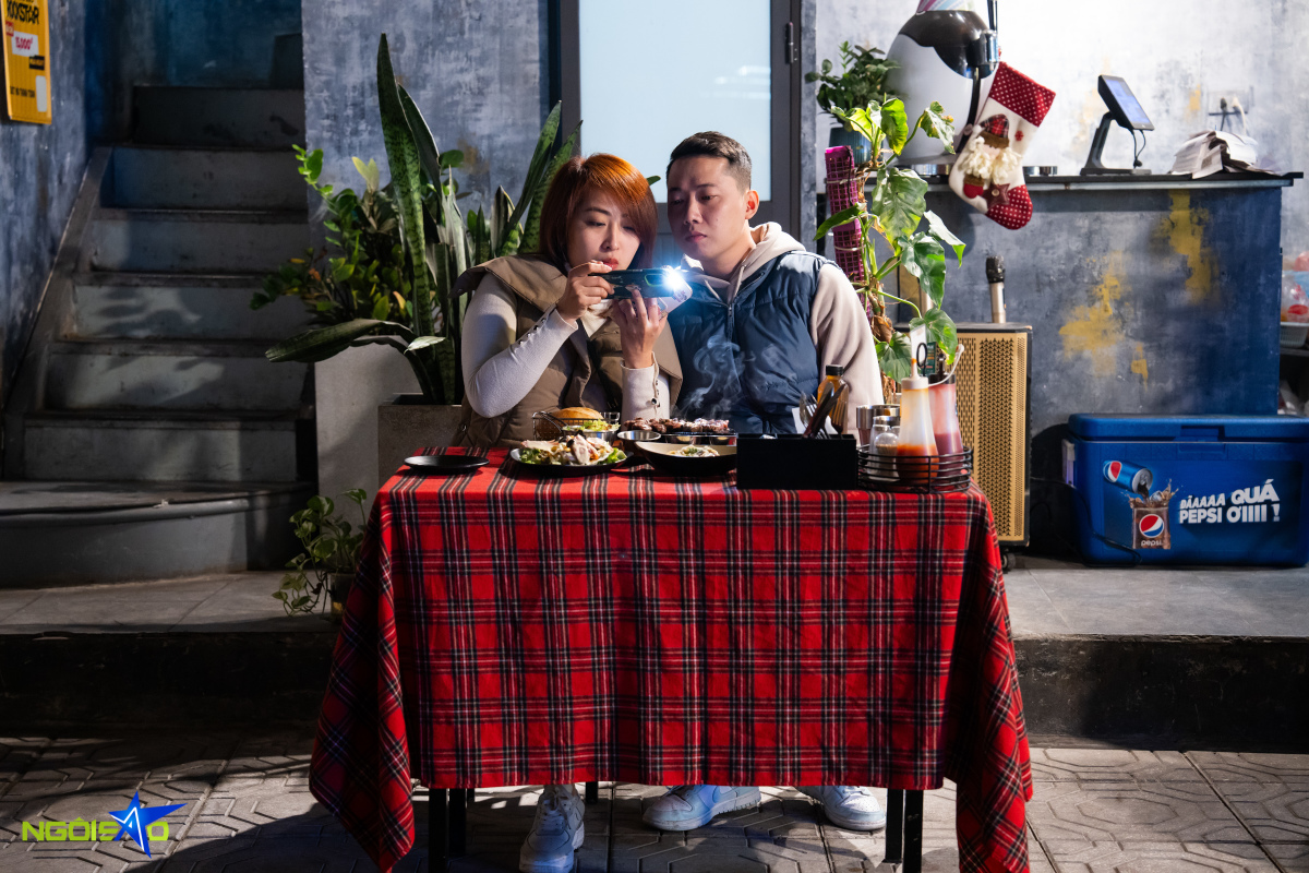 Các cặp đôi chọn nơi đây làm điểm hẹn hò cuối tuần để thưởng thức món ngon và tận hưởng nhiều khoảnh khắc đáng nhớ bên nhau.