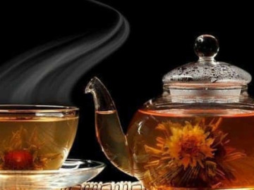 Cách uống trà thảo mộc giúp giảm ho dai dẳng