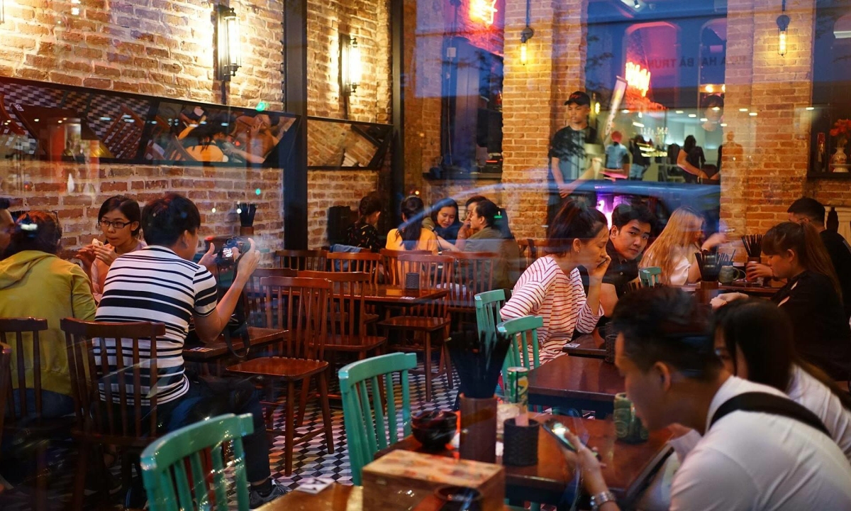 Những hàng quán TP HCM mở xuyên Tết