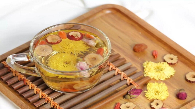 Trà chrysanthemum có một mùi hương nhẹ nhàng và thư giãn tinh thần.