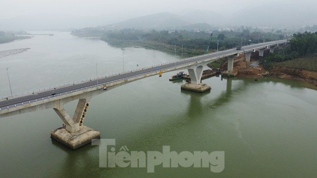 Cầu có mục tiêu đầu tư dự án nhằm kết nối giao thông giữa Quốc lộ 1A, Quốc lộ 45 với đường cao tốc Bắc - Nam đi qua địa bàn tỉnh Thanh Hóa, nhất là các huyện Hoằng Hóa, Hậu Lộc, Nga Sơn với đường cao tốc Bắc - Nam.