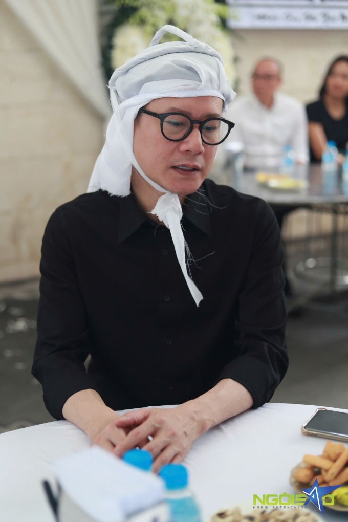 Quang Dng: M i ti v mi nhm mt ra i