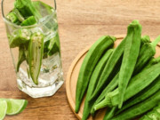 6 lý do nên uống nước đậu bắp với chanh hàng ngày