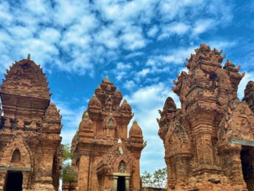 Ngắm nhìn tuyệt tác huyền bí của quần thể tháp Chăm ở Ninh Thuận