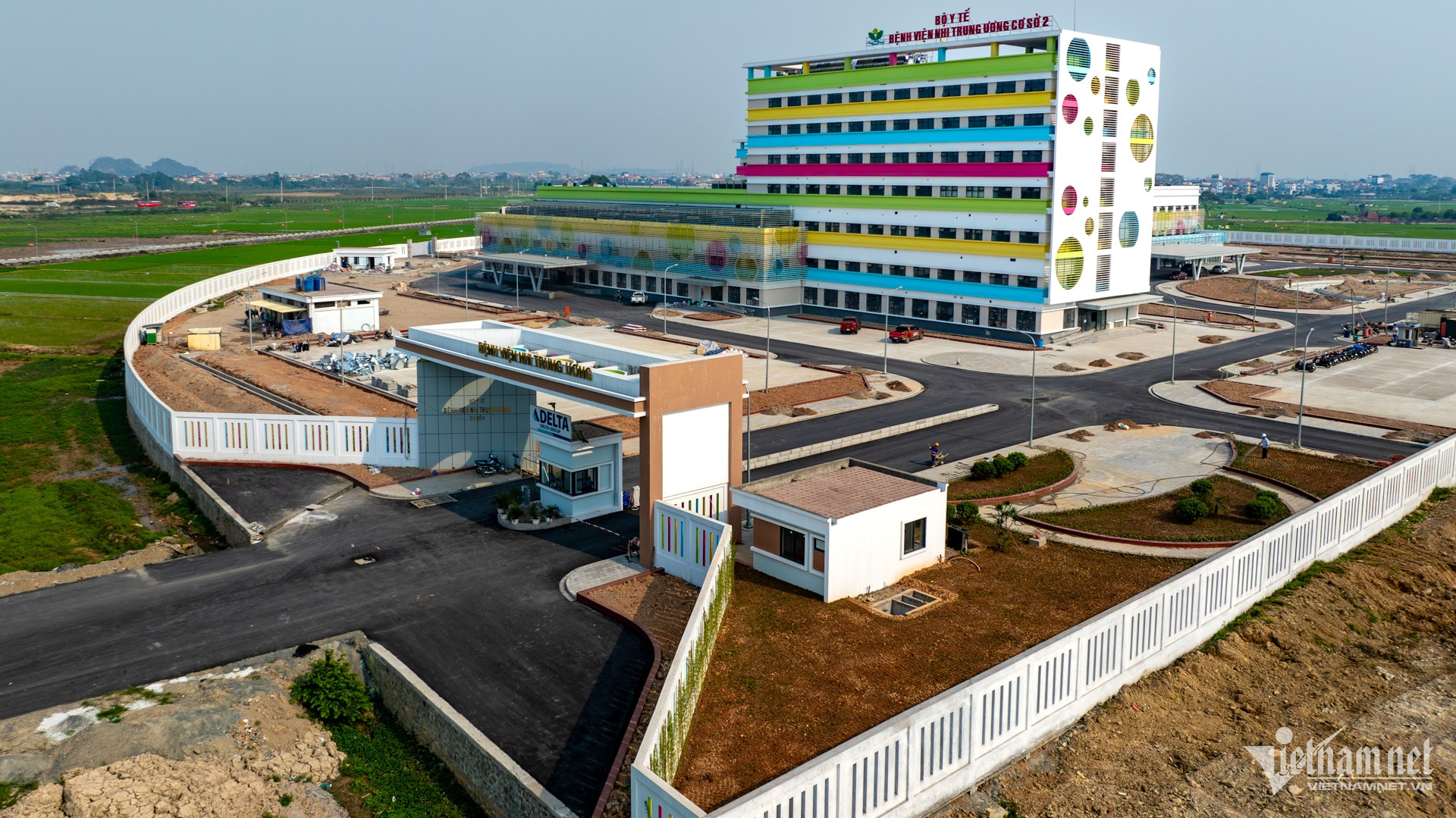 Hình ảnh Bệnh viện Phụ sản, Nhi Trung ương cơ sở 2 giữa cánh đồng ở Hà Nội - 4