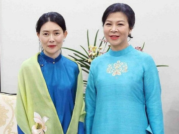 Phu nhân Thủ tướng Singapore gây sốt khi mặc áo dài may trong hai ngày