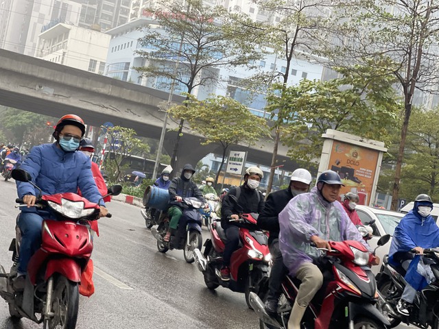 Từ chiều và đêm nay, không khí lạnh tràn về thời tiết miền Bắc chuyển mưa rét.