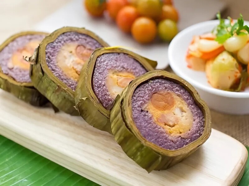 Một chiếc bánh chưng hoặc bánh tét có thể chứa đến hàng trăm calo, và khi ăn quá nhiều trong các bữa tiệc Tết, việc tăng cân là điều khó tránh khỏi. Do đó, cần cân nhắc khi ăn bánh chưng và bánh tét, đặc biệt là đối với những ai đang chú trọng duy trì cân nặng.