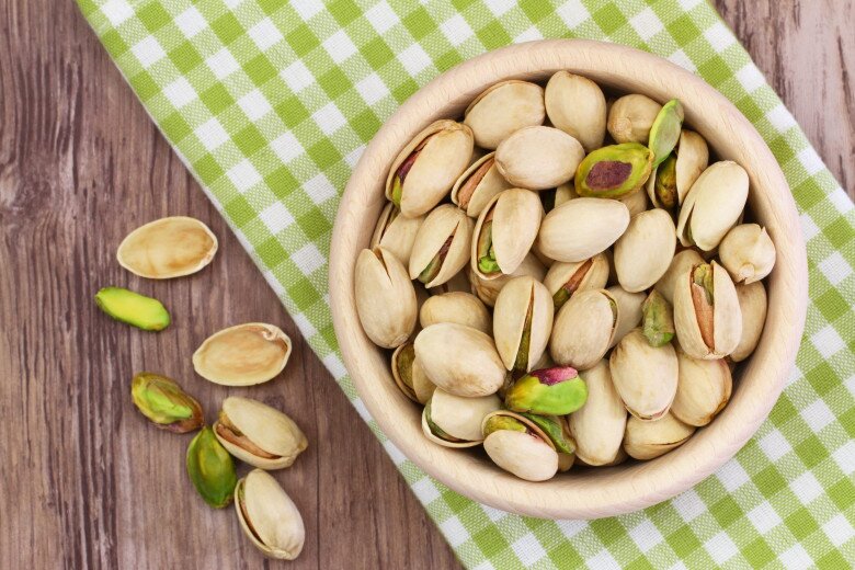 Pistachios được nhiều người yêu thích để thêm vào thực đơn vào kỳ nghỉ TET. (Tác phẩm nghệ thuật).