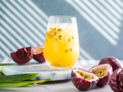 Sức khỏe - 12 thực phẩm là "thần dược" hỗ trợ giấc ngủ, bán đầy ở chợ Việt với giá rẻ bèo, từ 5.000 đồng có thể mua