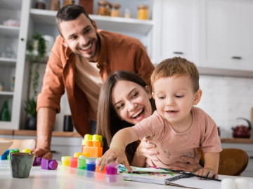 Tưởng là hành động bình thường nhưng 5 thói quen này chính là “khiên bảo vệ” sức khỏe cho bé trước bệnh truyền nhiễm