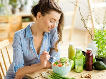 Sự thật đằng sau những lời khuyên sai lầm về sức khỏe đường ruột mà ai cũng răm rắp nghe theo