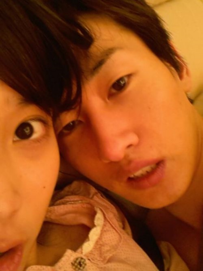 IU và bức ảnh gây ồn ào với Eun Hyuk.