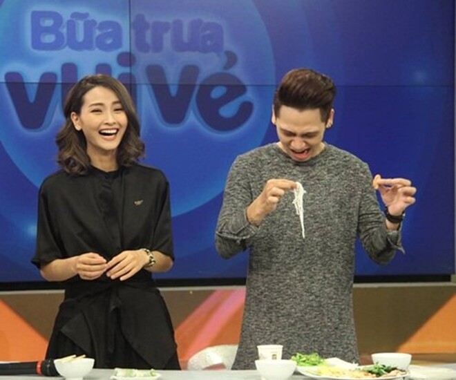 Huyền Trang Mù Tạt: Là nữ MC độc thân amp;#34;đắt giá nhất VTVamp;#34;, lên phim hay đóng vai amp;#34;gái hưamp;#34; - 1