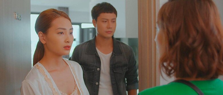 Trong bộ phim 11 Tháng 5 Ngày, Huyền Trang đóng vai Trang - người yêu cũ xấu tính của nam chính.