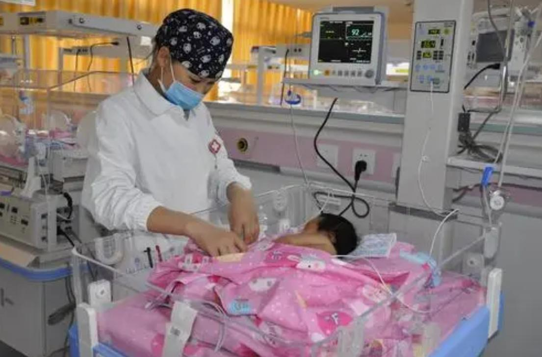 Không đi khám thai vì tiết kiệm, cả gia đình có một hành trình “sửa lỗi” tốn kém và bài học đắt giá - 2