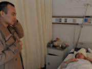 Bà bầu - Sản phụ vật lộn sinh 4 tự nhiên, bác sĩ chuẩn bị khâu tầng sinh môn thì điều bất ngờ xảy ra