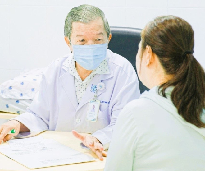 BSCK II Huỳnh Tấn Vũ cho rằng, xoa bóp rất tốt với bà bầu, nhưng cần lưu ý khi thực hiện để đảm bảo an toàn cho cả mẹ và bé.