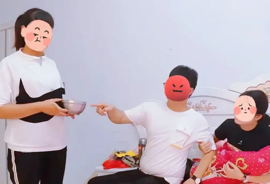 Người chồng vội mời bà ngoại lên chăm sóc vợ trong thời gian ở cữ.