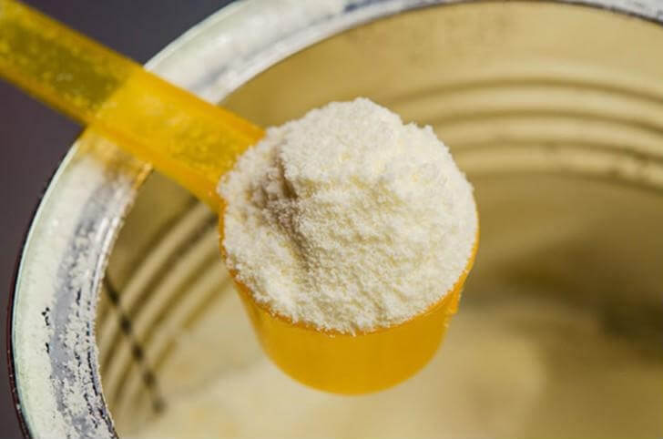 Sữa công thức không phải bé nào cũng hợp.