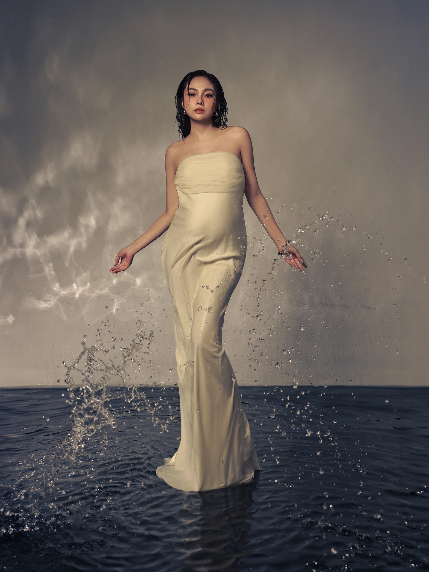 Lưu Hiền Trinh khi mang bầu tháng thứ 7.