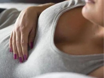 Mẹ bầu 36 tuần tăng ham muốn,   không làm gì   là không ngủ được, chồng than quá sức nhưng vẫn chiều