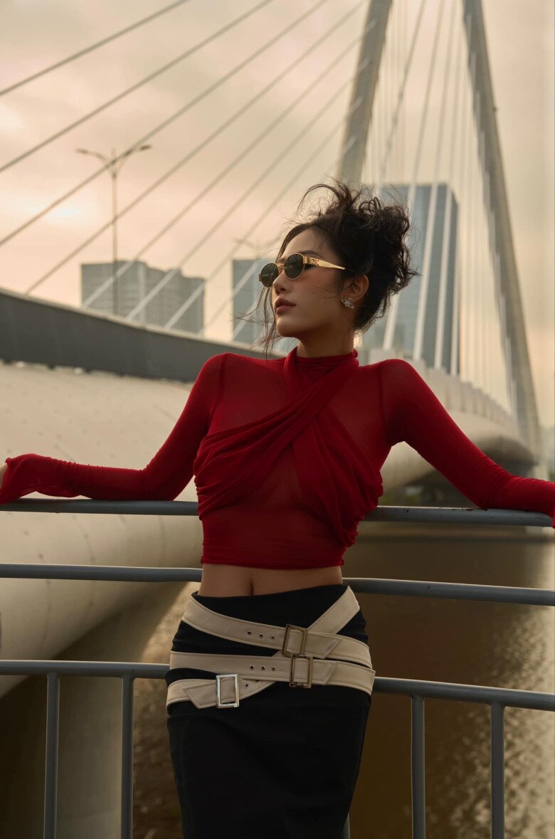 Khi chưa lên chức mẹ bỉm, Khánh Chi thường xuyên đăng ảnh ăn mặc sexy, khoe body nóng bỏng.