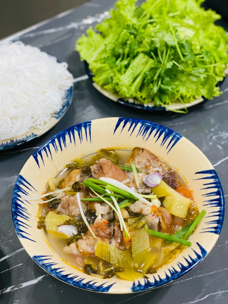 Chỉ một thay đổi nhỏ, bún chân giò trở thành món ăn mới lạ ai cũng muốn thử! - 9
