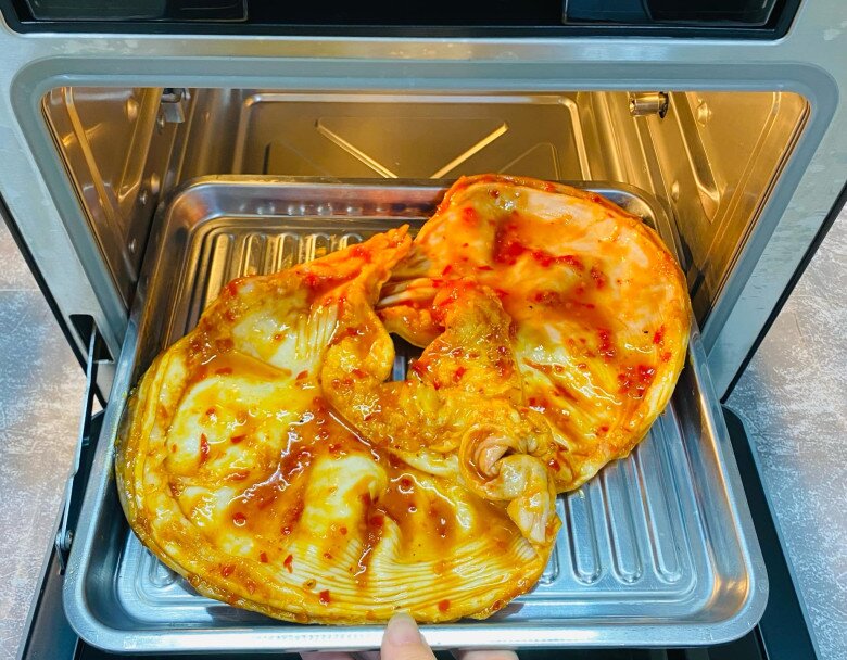 Mai cuối tuần rồi, làm ngay bao tử heo nướng muối ớt thơm lừng, giòn ngon ăn sướng miệng - 6