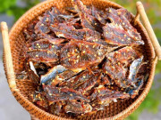 Bếp Eva - Thiếu đồ nhậu, mẹ đảm Đà Nẵng làm cá nục khô rút xương dai ngọt, đậm vị, càng ăn càng nghiền