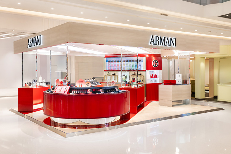 Diễn viên Thái Lan Natachai BoonPrasert cùng dàn sao Việt trong đêm tiệc Armani Beauty ra mắt tại TP. HCM - 1