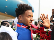 Tin tức - Xuân Son được trao Huân chương Lao động hạng Ba, vào thẳng viện phẫu thuật sau khi về nước