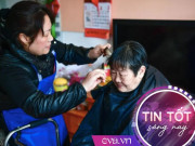 Tin tức - Tiệm cắt tóc nhỏ núp mình trong hẻm, 14 năm giữ giá chỉ 18 nghìn đồng