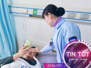 Thanh niên tỉnh dậy trong viện không biết mình là ai, sững sờ khi thấy màn hình điện thoại của y tá