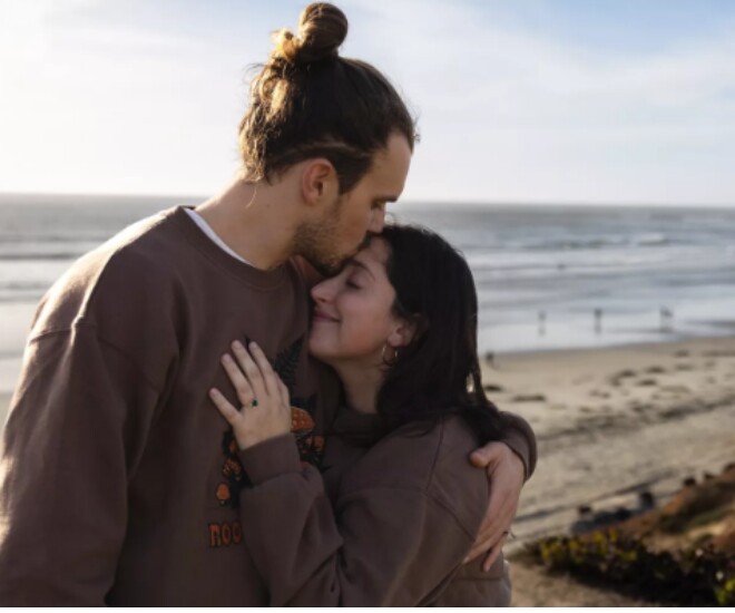 Jessica Geralis và Ian Corcoran.