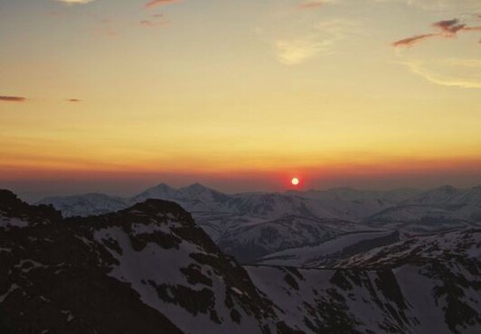 Người khôn ngoan biết sức mạnh thực sự nằm trong 3 chữ, kẻ dại lại chỉ thích khoe khoang - 2