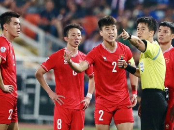 Chi tiết tình huống cầu thủ Thái Lan chơi thiếu fair-play, ghi bàn gây phẫn nộ