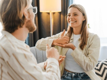 Làm được 8 điều này, bạn chính là bậc thầy đọc ngôn ngữ cơ thể