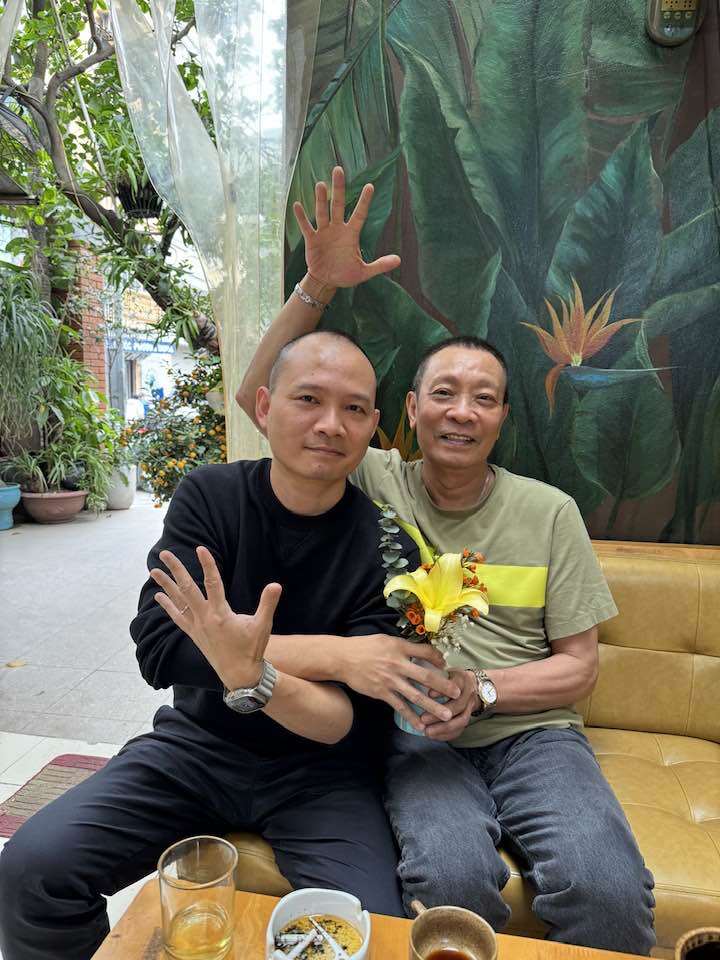 Lại Bắc Hải Đăng tiết lộ thường gọi bố là anh khi ở cơ quan.