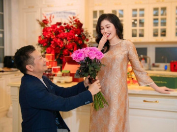 7 năm Shark Hưng vẫn quỳ gối trước vợ đẹp, được nhận xét là người chồng ngoan - cố