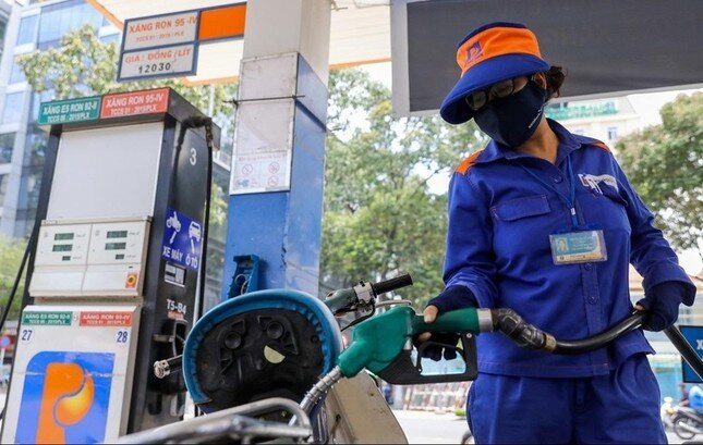 Giá xăng tăng sau 3 lần giảm liên tiếp.
