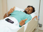 Sức khỏe - Bệnh viện Vinmec công bố tình trạng chấn thương và hướng điều trị cho cầu thủ Nguyễn Xuân Son