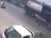 Tin tức - Khoảnh khắc xe máy đột ngột lao vào xe đầu kéo khiến nữ sinh năm cuối đại học tử vong thương tâm