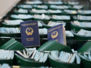 Tin tức - Tin vui cho những người làm hộ chiếu 2025, loại passport này mang hàng loạt lợi ích khi đi máy bay