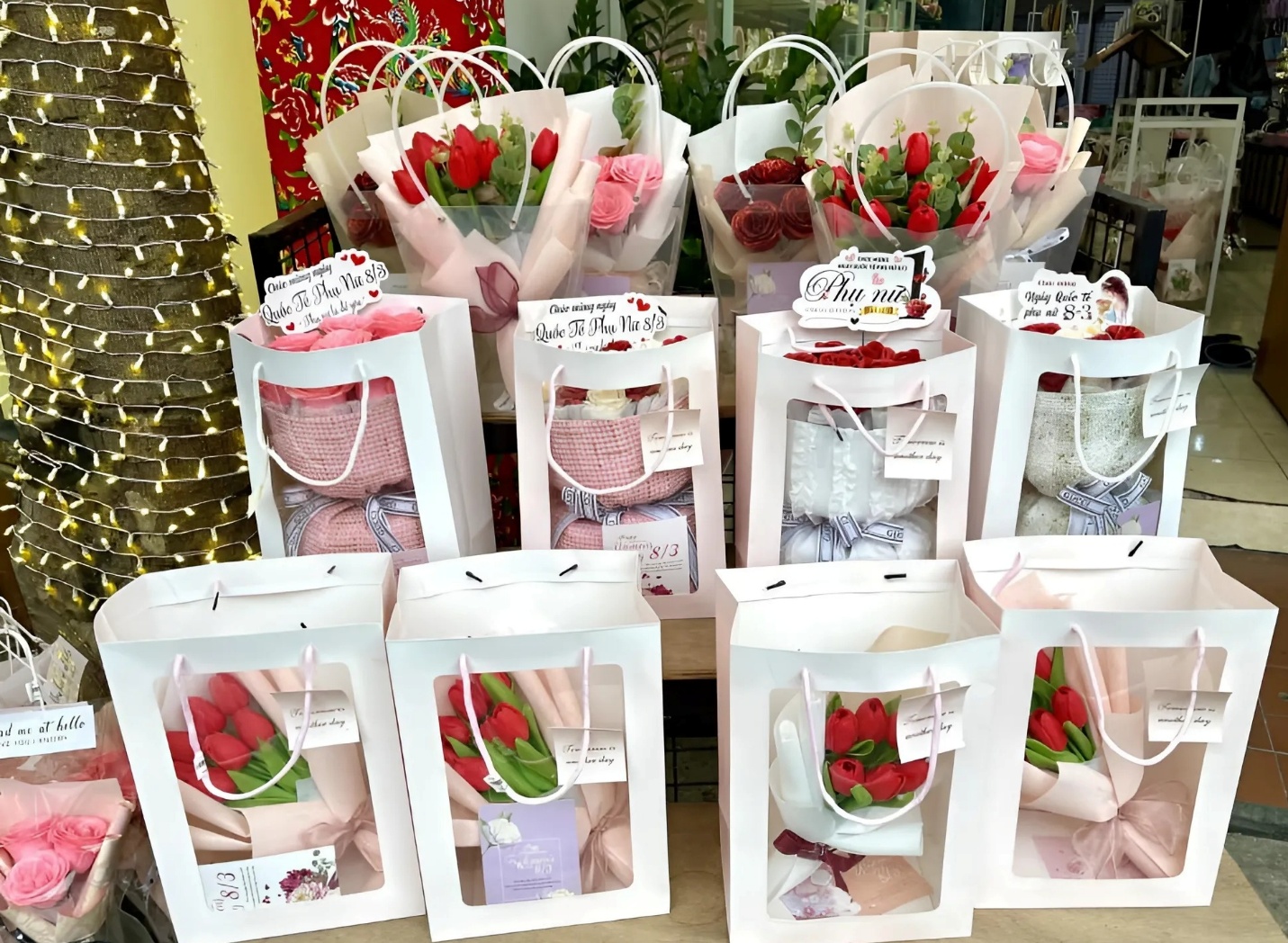 Rất nhiều mẫu mã với giá cả phù hợp được bày bán